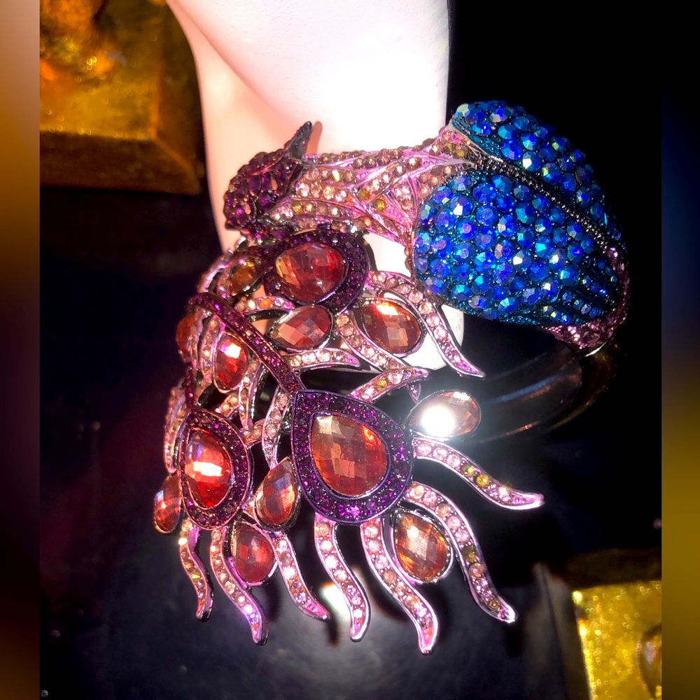 Betsey Johnson Elegant Multicolor Peacock 🦚 Bracelet